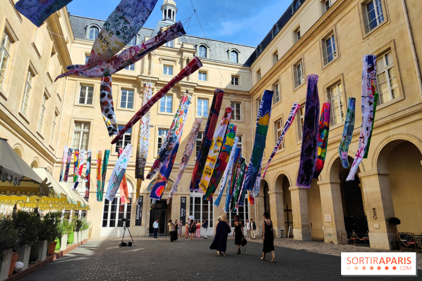 Des Genki-nobori dans le ciel de l'Hôtel de la Marine : une installation colorée à voir gratuitement