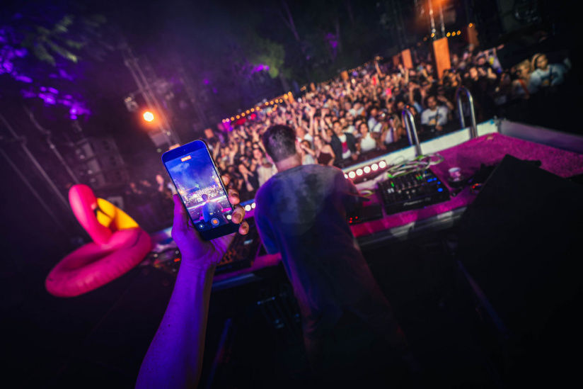 La Clairière : le club open-air de Paris pour l’été 2026 - @SEBASTIENK ARTS CLAIRIERE 06822