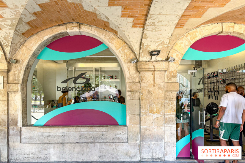Pop-up Techwear Balenciaga, boissons wellness place des Vosges