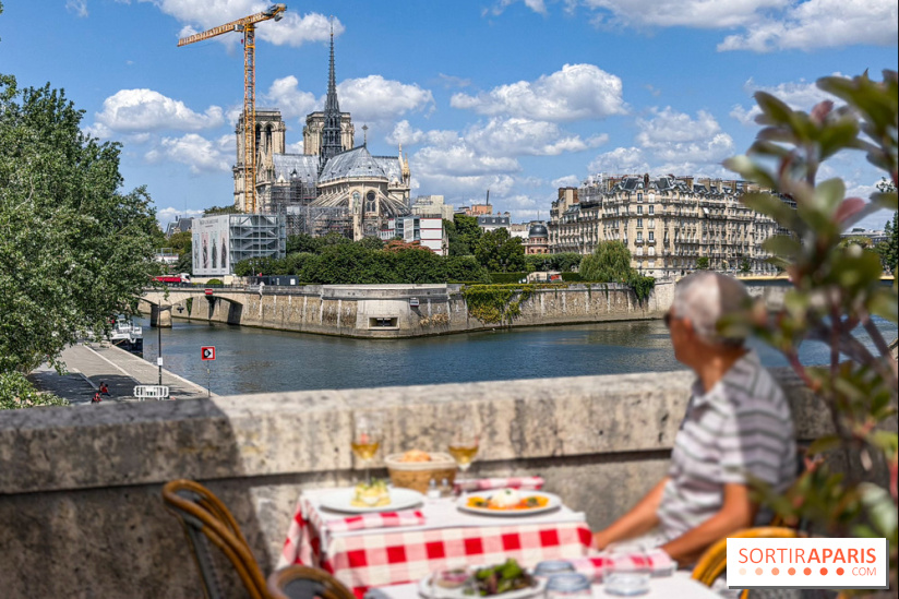 La Rôtisserie d'Argent rouvre sa charmante terrasse sur les quais parisiens pour le printemps-été 2026 - Facetune 21 07 2026 00 49 20