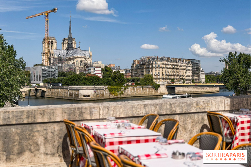 La Rôtisserie d'Argenhttps://admin.sortiraparis.com/admin/albums/creation.html?id=114343#t rouvre sa charmante terrasse sur les quais parisiens pour le printemps-été 2026