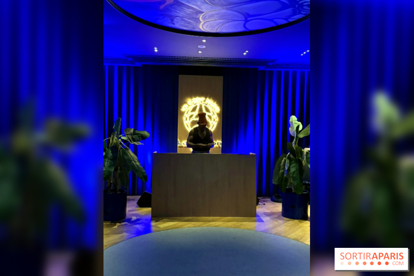 Ici C’est Paris La Maison : nos photos du pop-up gratuit du PSG à Paris - L’accueil bleu d’Ici C’est Paris La Maison