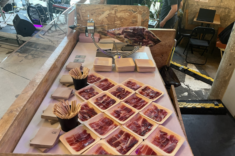 Restaurants from Spain & Colmados from Spain - hams