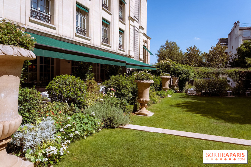 La terrasse-jardin de Maison Roland au Shangri-La Paris - les photos