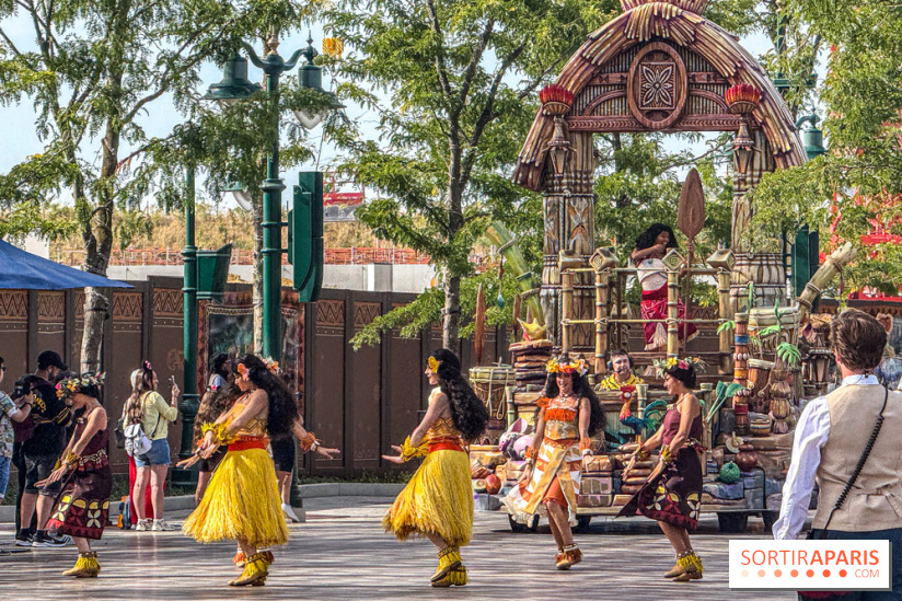 Disneyland Paris : la Cavalcade des Princesses Disney à Disney Adventure World