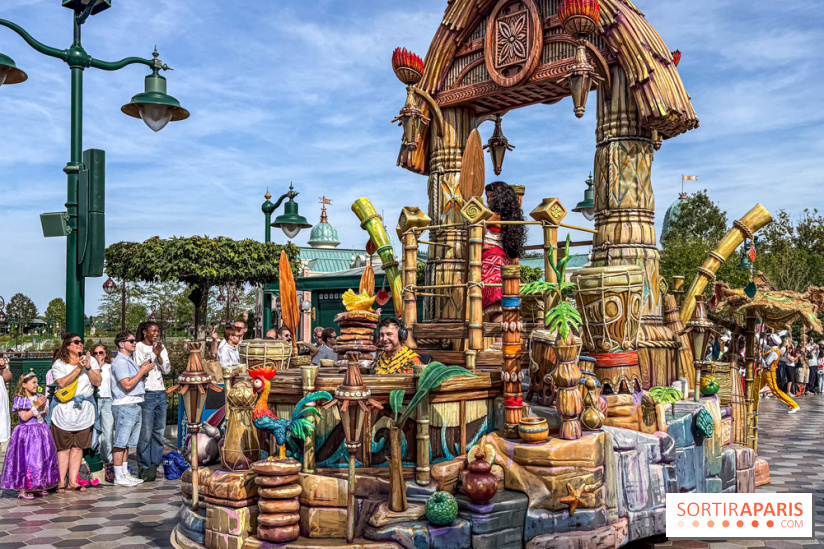 Disneyland Paris : la Cavalcade des Princesses Disney à Disney Adventure World