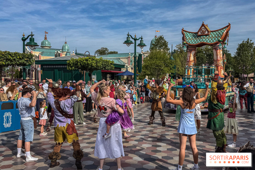Disneyland Paris : la Cavalcade des Princesses Disney à Disney Adventure World