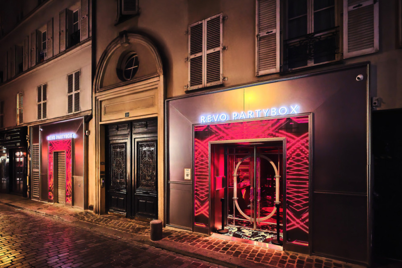REVO PartyBox à Bastille : karaoké immersif et salons privatifs à Paris - ee528d7d9ea34380981d277799e857bd