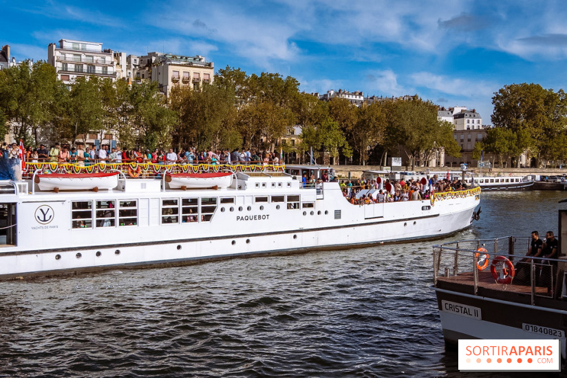 Défilé flottant sur la Seine : le Jal Yatra à Paris, les photos