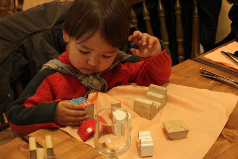 Pendant que les enfants jouent