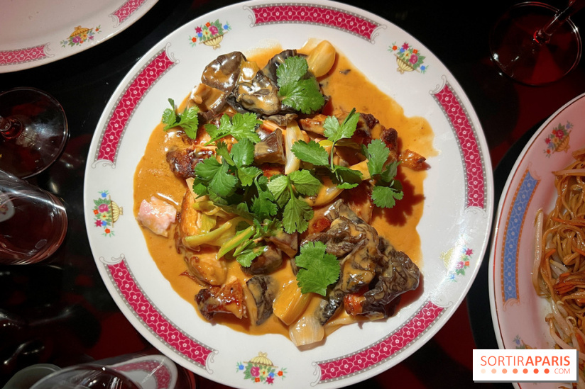 Le Poisson Volant - Poulet braisé au vin jaune