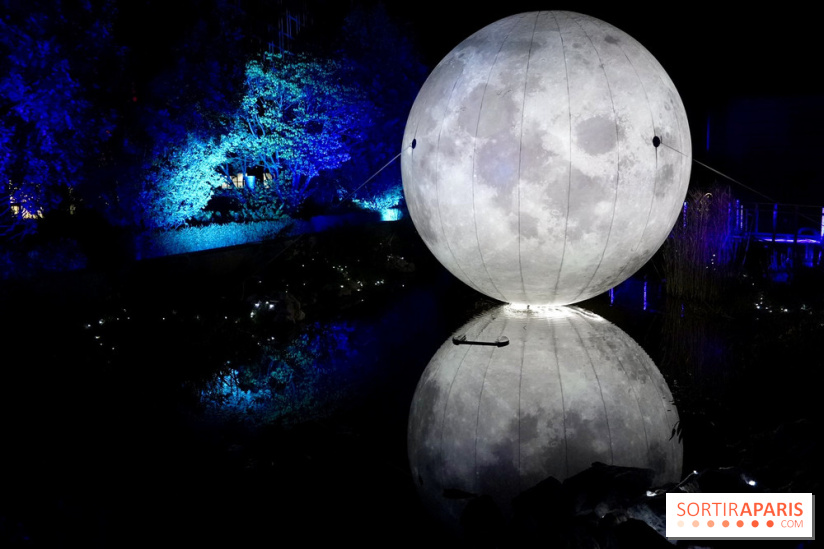 Parc de l'Étrange 2026 : Lune lumineuse sur l’étang nocturne