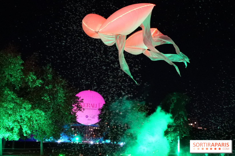Parc de l'Étrange 2026 : Sculpture lumineuse flottante dans le Parc André-Citroën
