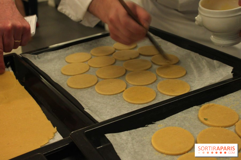 Cours de cuisine spécial Homard à l'Ecole Ducasse : dorure pâte sablée