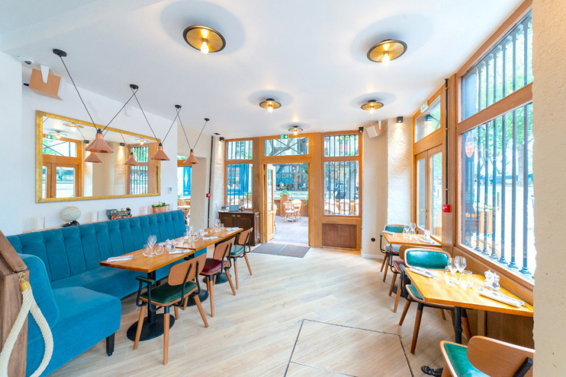 La Bouteille d'or : institution modernisée face à Notre Dame