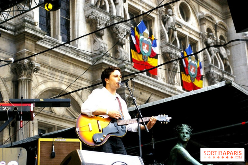 Antoine LéonPaul au Festival Fnac Live, le jeudi 21 juillet 2011, sur le Parvis de l'Hôtel de Ville