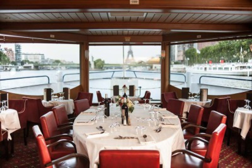 Capitaine Fracasse, une péniche atypique à Paris