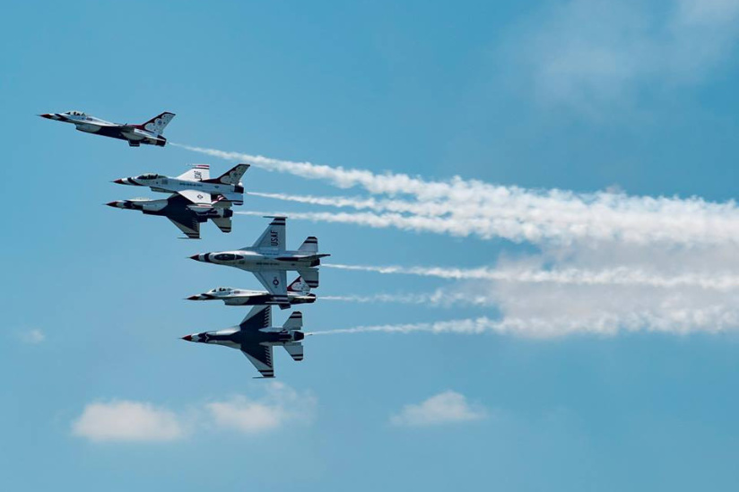 Défilé aérien du 14 juillet 2017 : l'US air Force aux côtés de la Patrouille de France