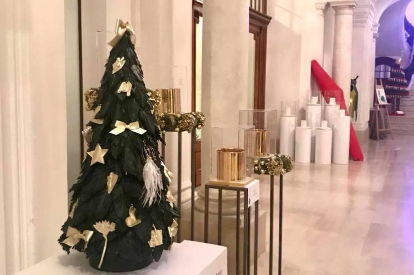 Les Sapins de Noël des créateurs 2019 au Plaza Athénée