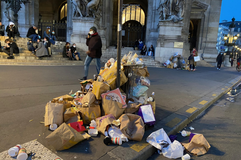 #SaccageParis : la proprété de Paris attaquée sur les réseaux sociaux 