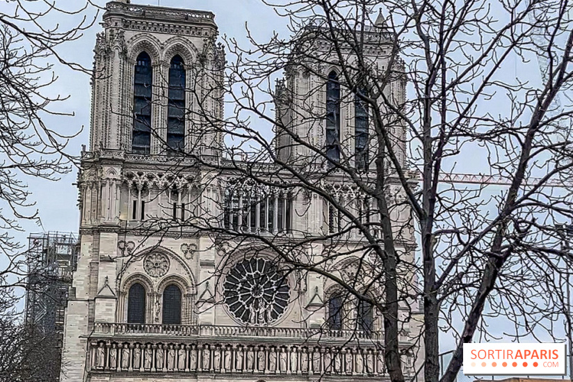 ノートルダム（パリ） ノートルダム大聖堂 (フランス、パリ) (ペーパークラフト