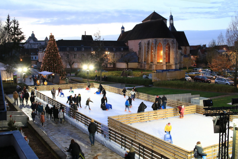 Noël à Provins : une patinoire de glace de 420 m² avec spectacle de Philippe Candeloro au programme