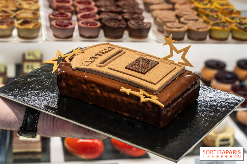 La Bûche de Noël de Christophe Michalak 2025 : la Boite aux lettres façon chocolat Dubaï
