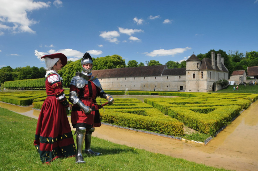 Les Historiques de Villarceaux 2024 : grand défilé costumé et reconstitution historique gratuite au château