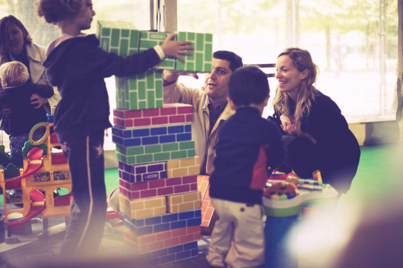 village pampers, 2011, paris