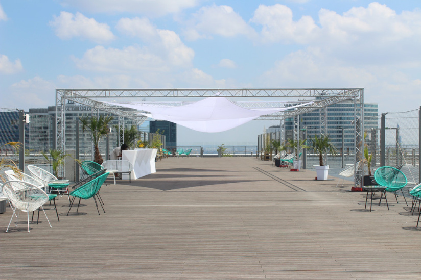 Les afterwork en rooftop sur le toit de la Grande Arche de la D fense