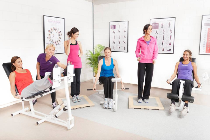 Curves fête la journée de la Femme 2014