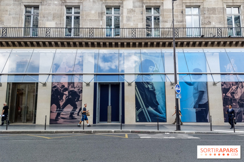 Paris : une installation de photos visible sur la future Fondation Cartier située près du Louvre