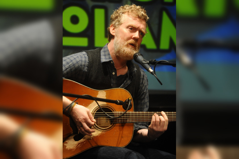 Glen Hansard, le chanteur et musicien irlandais, est décédé à l'âge de 56 ans
