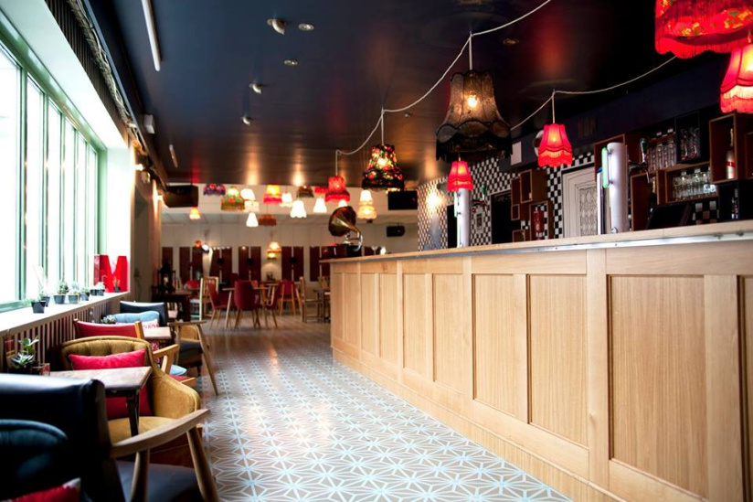 Le Bar à Bulles à la Machine du Moulin Rouge