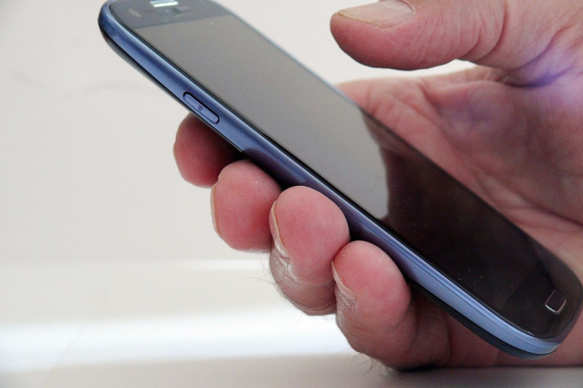 StopCovid : le gouvernement planche sur une application de tracking des malades