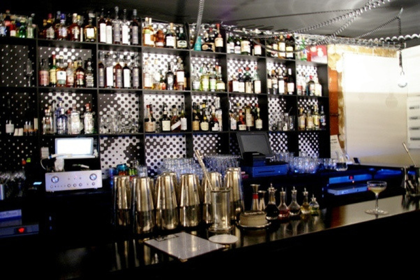 Le Coq : la recette d'un bar à cocktail explosif à Paris 