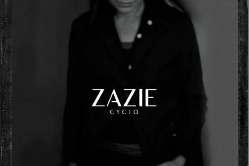 Zazie en showcase gratuit à la Fnac Forum des Halles