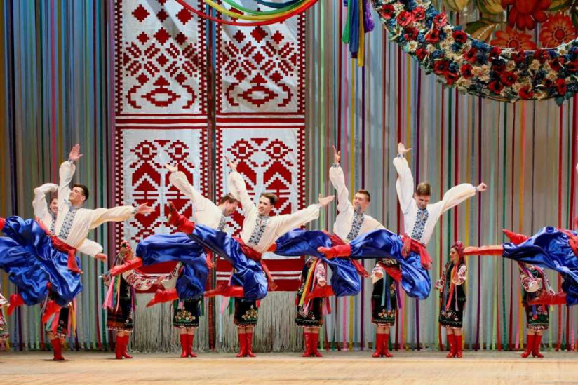 L'Ensemble National Virsky en spectacle au Palais des Congrès