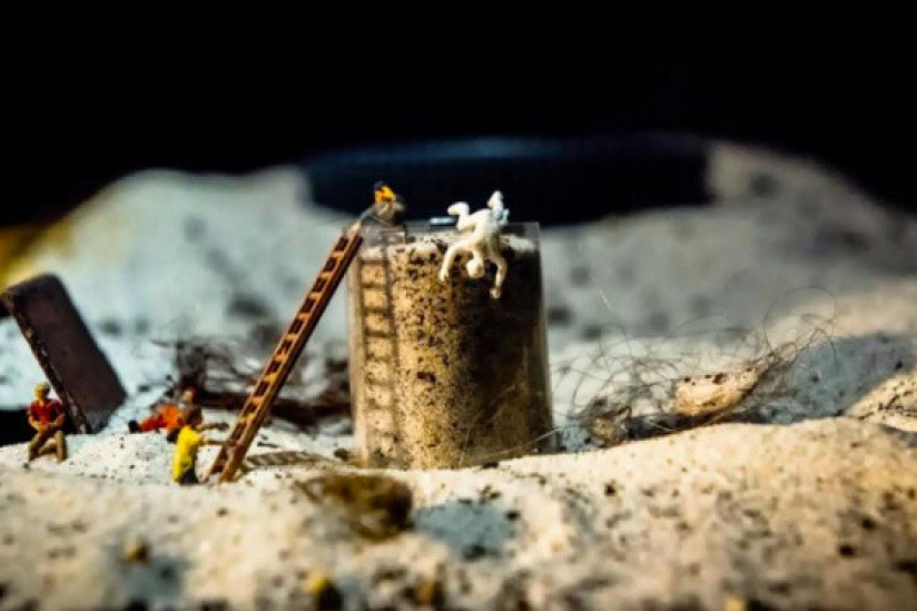 36e dessous, spectacle politique au Théâtre de la Reine Blanche