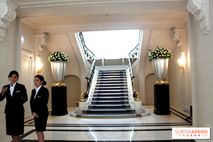 Péninsula : escalier d'honneur