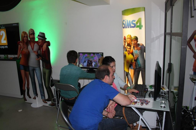 Soirée de lancement Sims 4