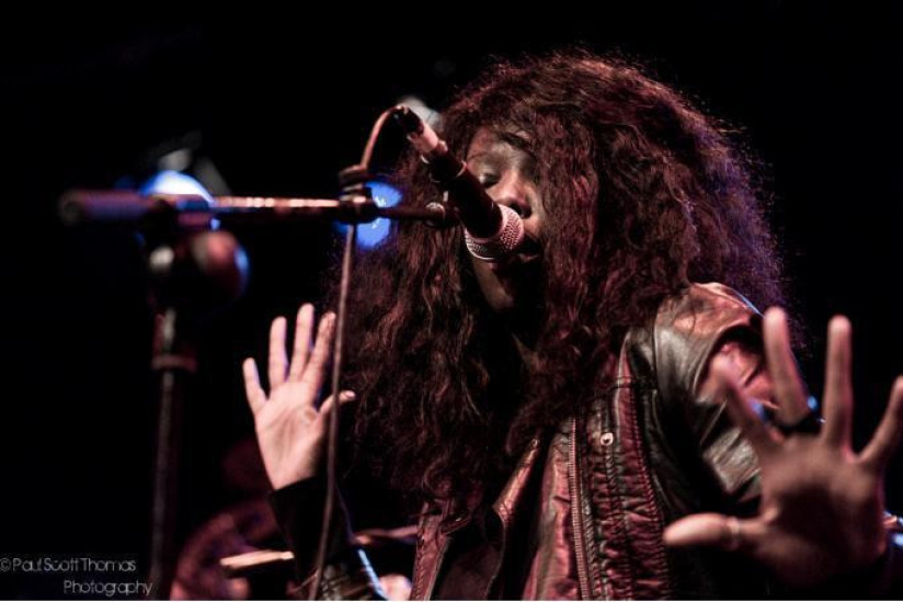 Slowly Rolling Camera en concert