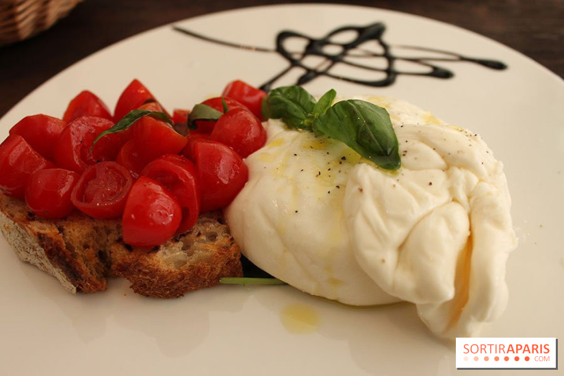 Cicciolina, l'Italie à Paris