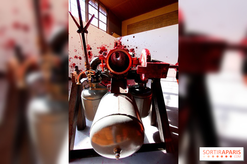Shooting into the Corner  d'Anish Kapoor au Château de Versailles