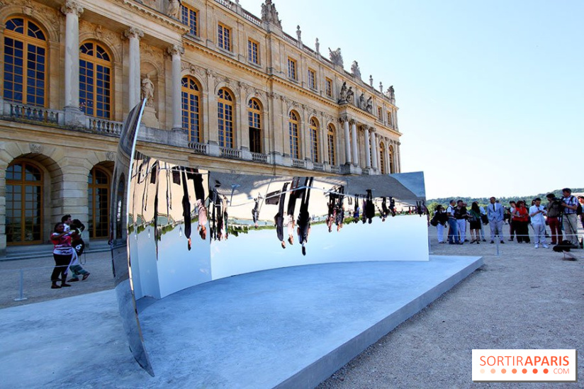 C-Curve d'Anish Kapoor au Château de Versailles