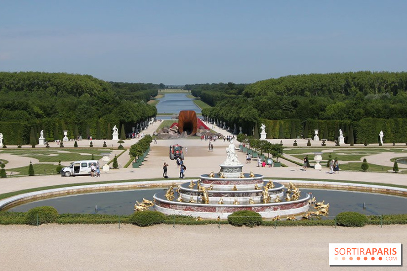 Dirty Corner d'Anish Kapoor au Château de Versailles