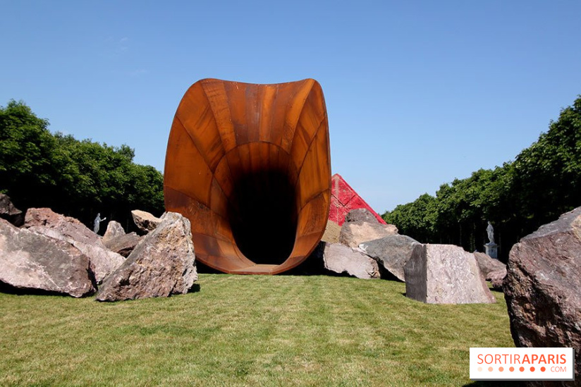 Dirty Corner d'Anish Kapoor au Château de Versailles
