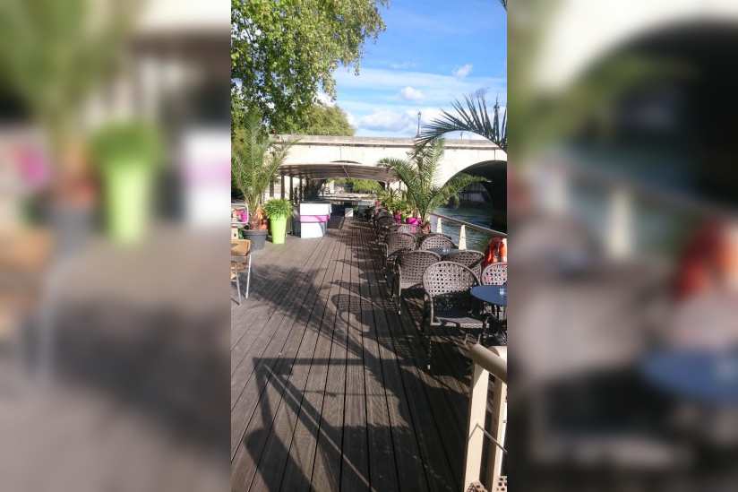 Mademoiselle Rose : cave à manger flottante