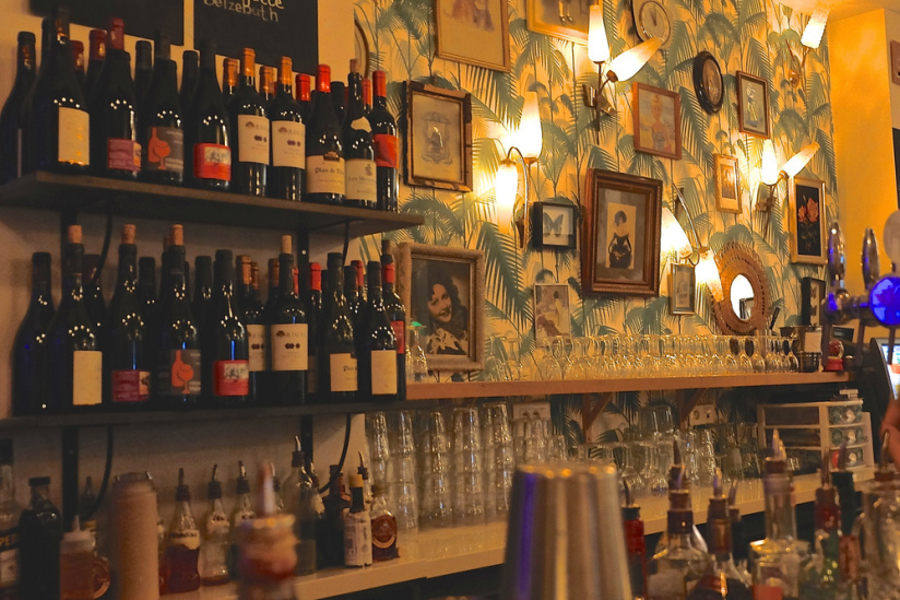 L'Impasse : mi-bar mi-atelier d'artistes