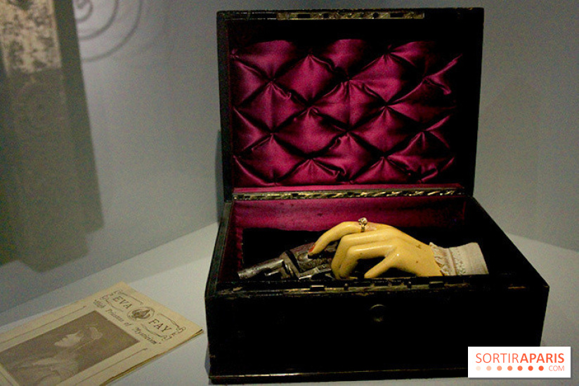 Persona, l'exposition terrifiante au Musée du Quai Branly